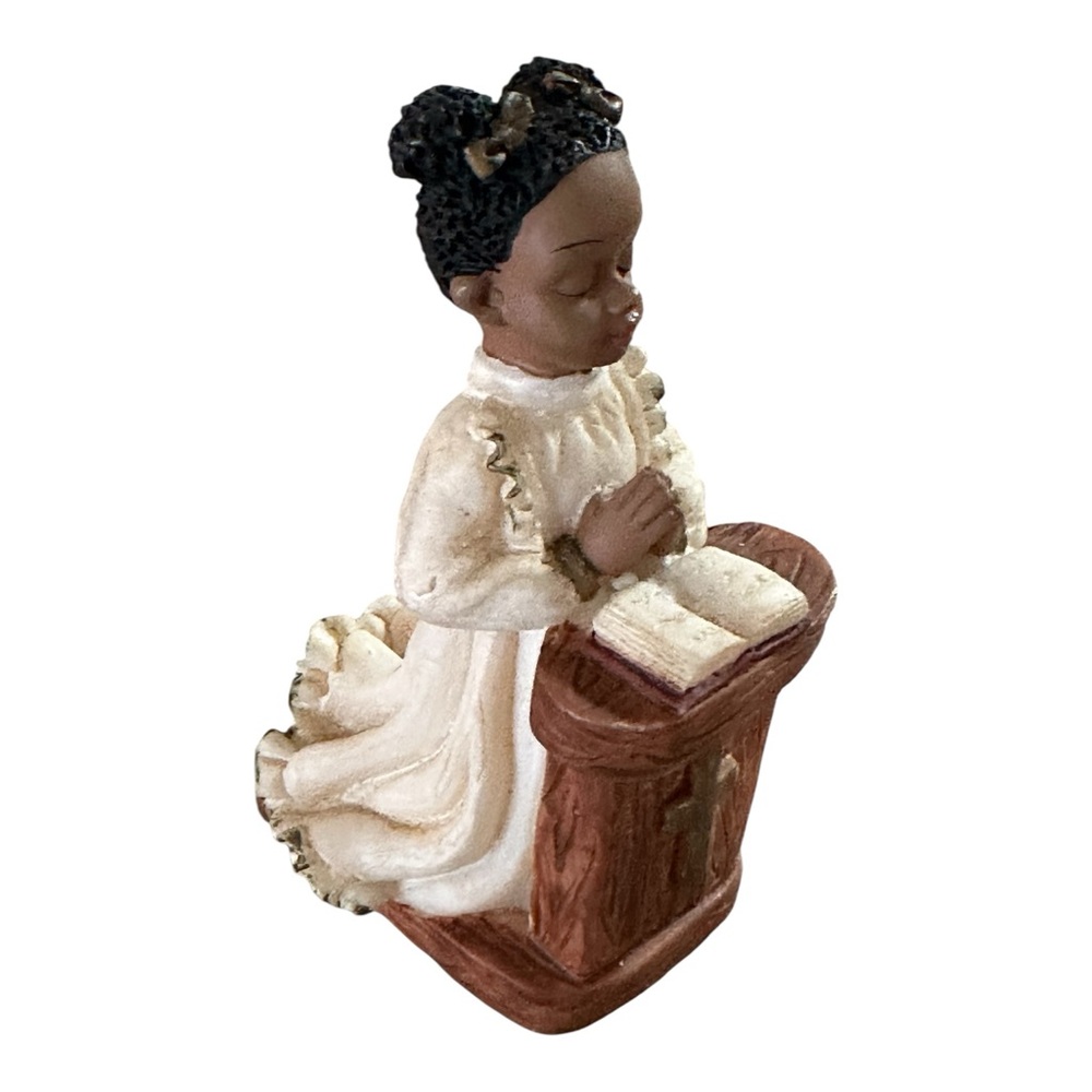 Young’s 1995, Ceramic Girl Kneeling in Prayer. - Picture 2 of 8